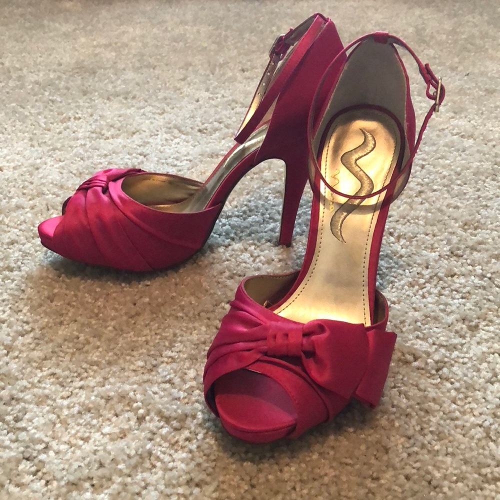 Nina Pink Satin Ankle Strap Heels Sz 8.5W